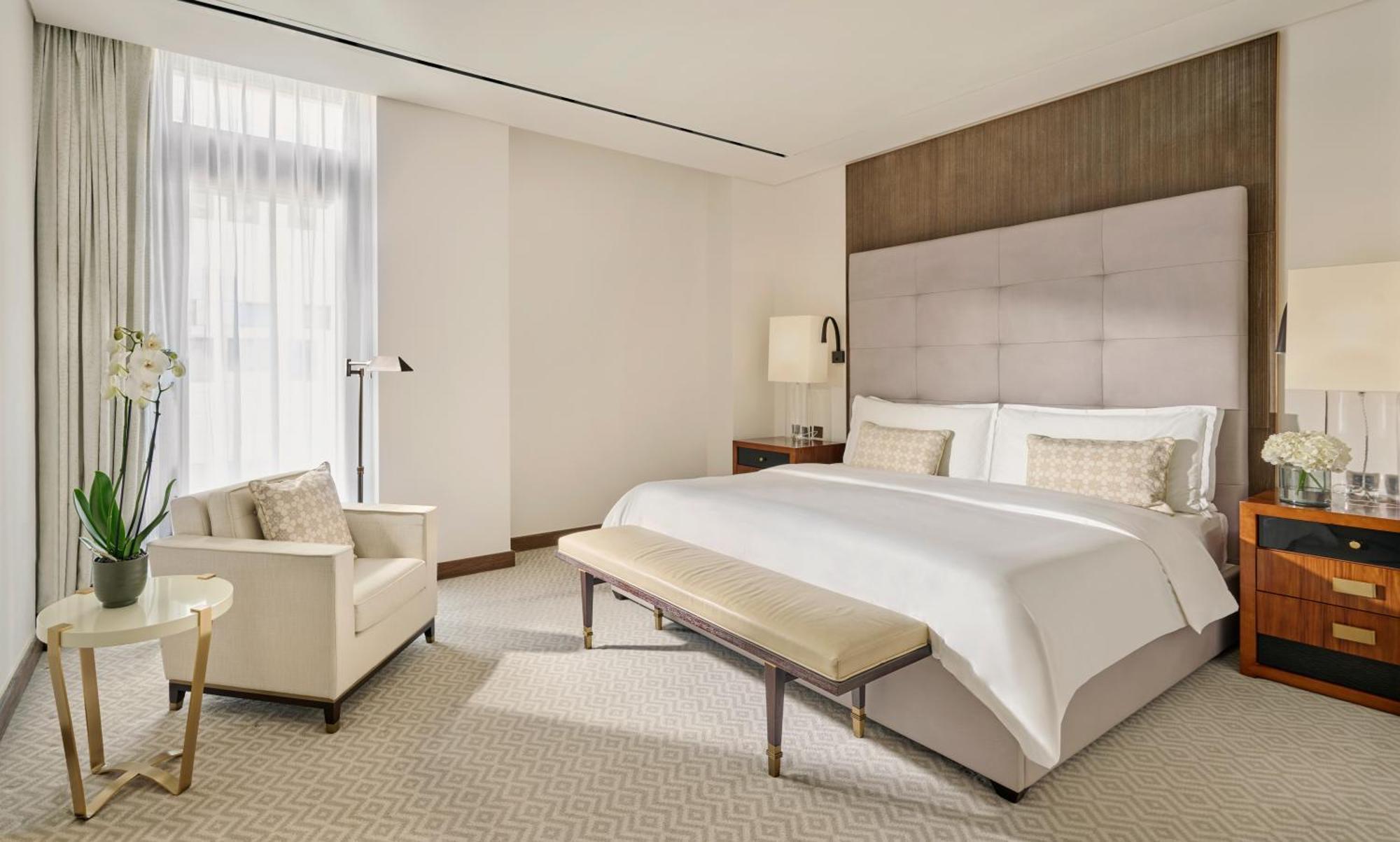 Mandarin Oriental, Doha Hotel Екстериор снимка A bedroom at The Ritz-Carlton, Boston